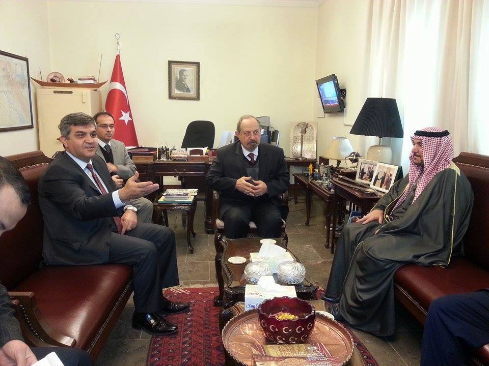 معالي رئيس الديوان يزور السفير التركي (2)