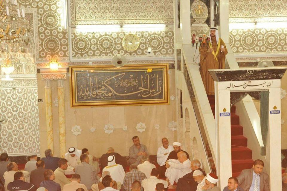 الدكتور محمود الصميدعي يلقي خطبة الجمعة في جامع ابي حنيفة النعمان (2)