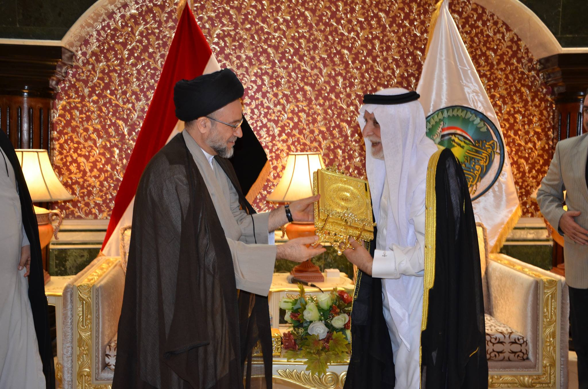 الدكتور الهميم يستقبل رئيس الوقف الشيعي سماحة السيد علاء الموسوي (3)