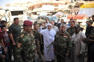 الدكتور الهميم يؤكد لاهالي الموصل وقوفه معهم والعمل على اعادة تاهيل المدينة (2)