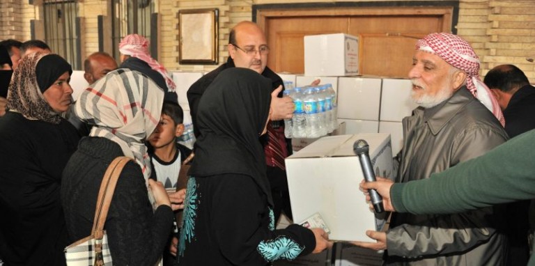 Dr.Abdul latif Al Hemyem provides more than 5000 thousand basket food